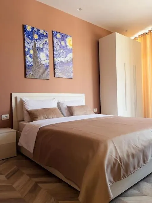 Nasa Apartament In The Center Of Korca كورتشي